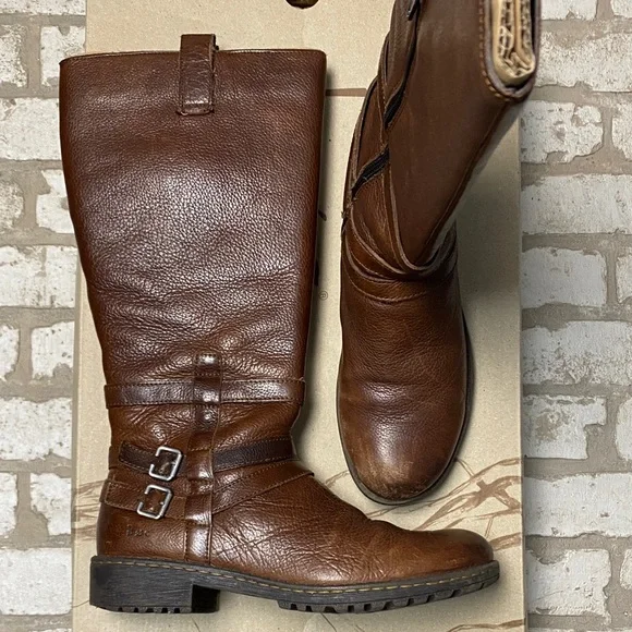 boc Brown Heeled Boots - Picture 5 of 11